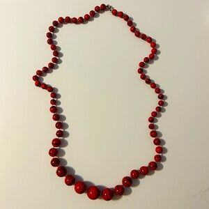 💍 5/$10 red and black beaded necklace
